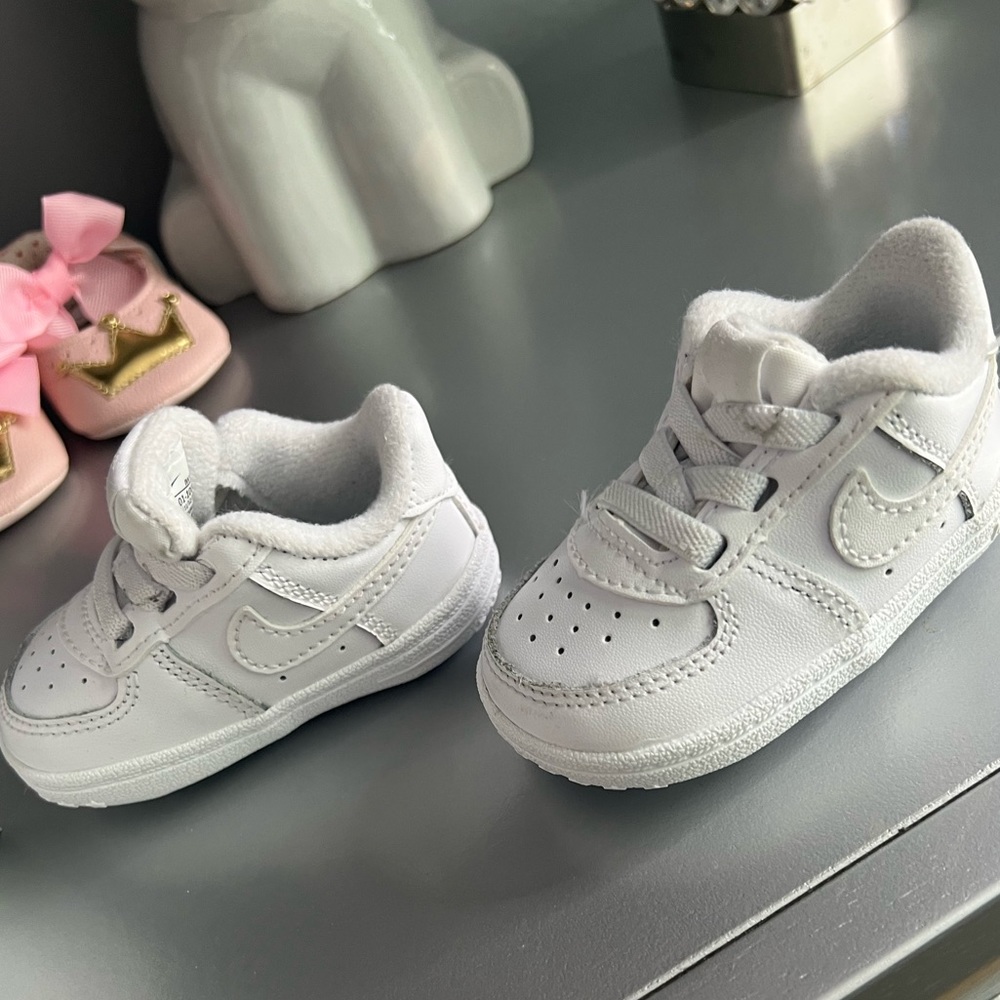 Nike Baby Shoes 2c unisex